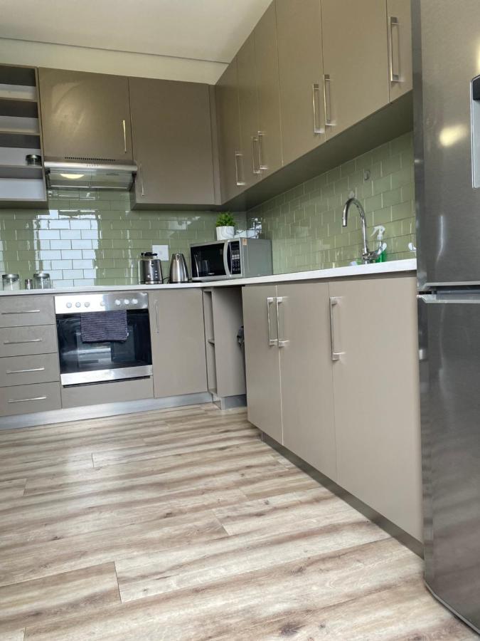 Dmn City At Merensky Apartment Виндхук Экстерьер фото